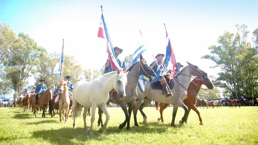 Desfile del Día del Gaucho dia del gaucho